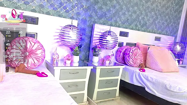 SheilaKeizar online show from October 4, 10:33 pm