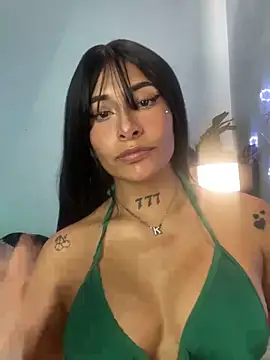 AnnieCouperr online show from December 17, 8:58 pm