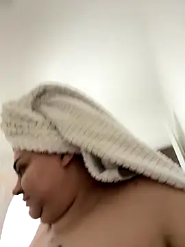 EvvaBBW online show from December 16, 3:05 pm