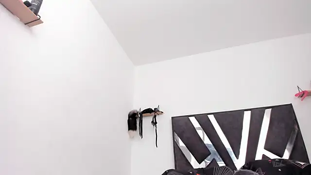 Snapshot of Demy_Rhoades chatting on February 9, 4:27 pm Demy Rhoades online show from February 9, 4:27 pm