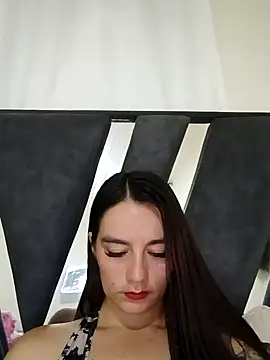 Snapshot of Demy_Rhoades chatting on October 22, 2:33 am Demy Rhoades online show from October 22, 2:33 am