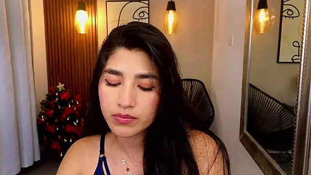 Snapshot of Lia_Mar_ chatting on December 1, 6:09 pm Lia Mar online show from December 1, 6:09 pm