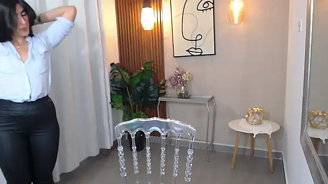 Lia Mar  online show from March 21, 6:12 pm