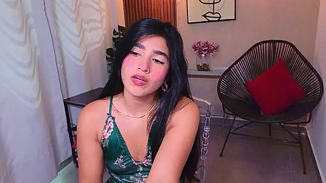 Lia Mar  online show from June 30, 6:30 pm