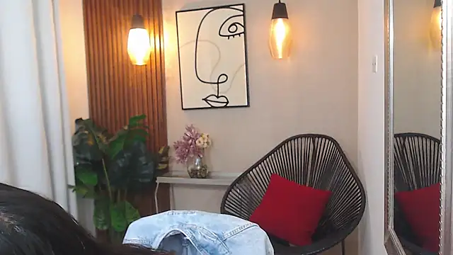 Lia Mar  online show from March 28, 6:31 pm