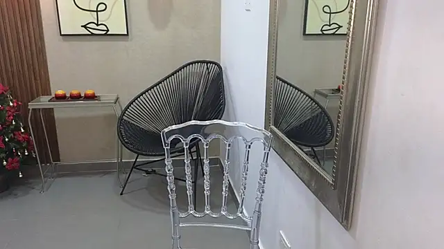 Snapshot of Lia_Mar_ chatting on December 3, 6:07 pm Lia Mar online show from December 3, 6:07 pm