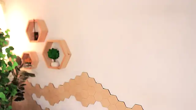  MayaMoon  online show from November 15, 5:11 am