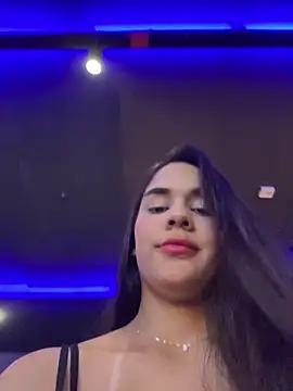 BellaLeclair online show from February 22, 8:10 pm