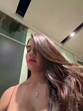 BellaLeclair online show from March 12, 11:53 pm