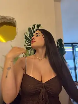 BellaLeclair online show from June 8, 3:23 pm
