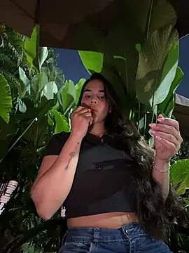 BellaLeclair online show from March 13, 11:43 pm