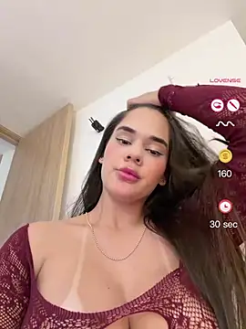 BellaLeclair online show from May 29, 6:03 pm