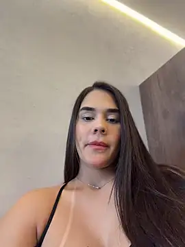 BellaLeclair online show from June 6, 3:06 pm