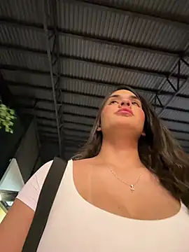 BellaLeclair online show from April 5, 12:06 am