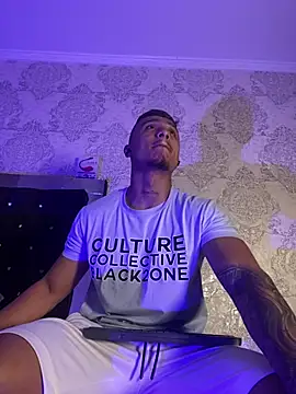 ThiagoBlaze online show from April 11, 12:09 pm