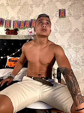 ThiagoBlaze online show from October 29, 2:21 am