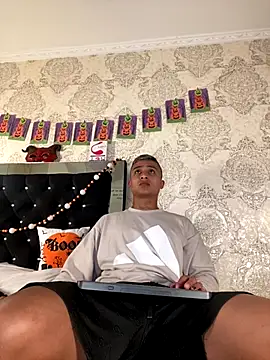 ThiagoBlaze online show from October 25, 2:33 am