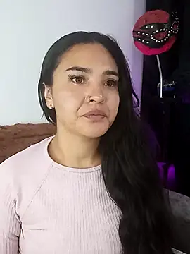 meli  brown online show from November 4, 3:43 am