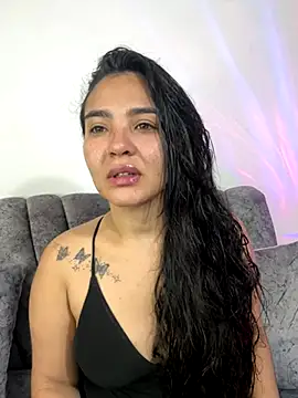 meli  brown online show from November 30, 4:57 am