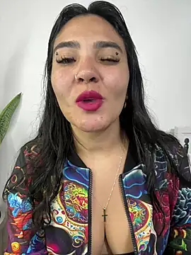 meli  brown online show from March 31, 4:47 am