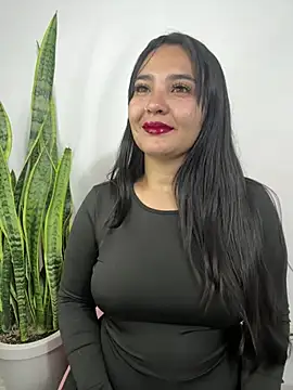 Snapshot of meli__brown chatting on May 9, 9:40 pm meli brown online show from May 9, 9:40 pm