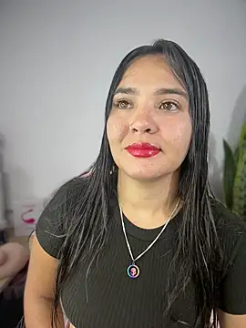 Snapshot of meli__brown chatting on June 4, 6:40 am meli brown online show from June 4, 6:40 am