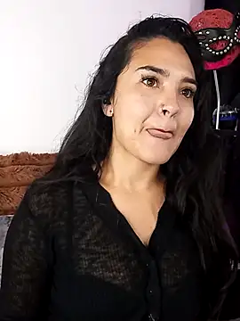 meli  brown online show from November 6, 8:18 am