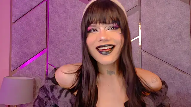 NATASHAA WINZ online show from June 20, 3:00 am