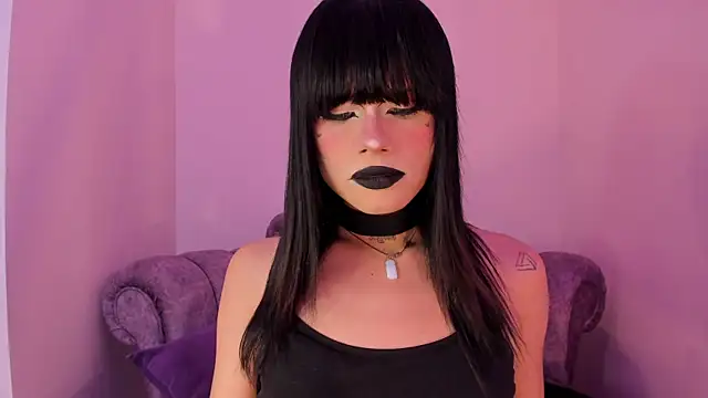 Snapshot of NATASHAA_WINZ chatting on November 18, 8:17 am NATASHAA WINZ online show from November 18, 8:17 am