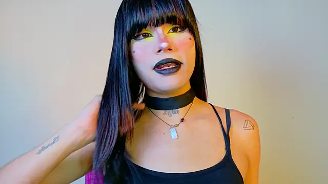 Snapshot of NATASHAA_WINZ chatting on November 14, 8:29 am NATASHAA WINZ online show from November 14, 8:29 am