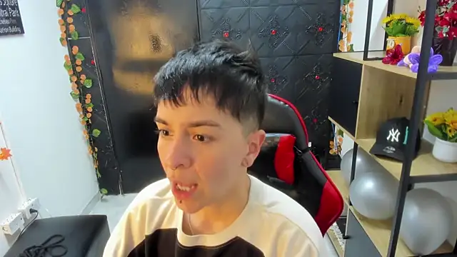  Hannah Hot online show from March 28, 2:45 am