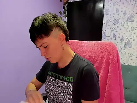 Snapshot of _Hannah_Hot chatting on October 30, 1:48 am Hannah Hot online show from October 30, 1:48 am