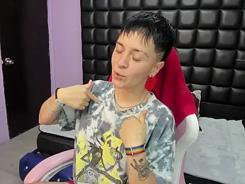 Snapshot of _Hannah_Hot chatting on November 10, 12:32 pm Hannah Hot online show from November 10, 12:32 pm