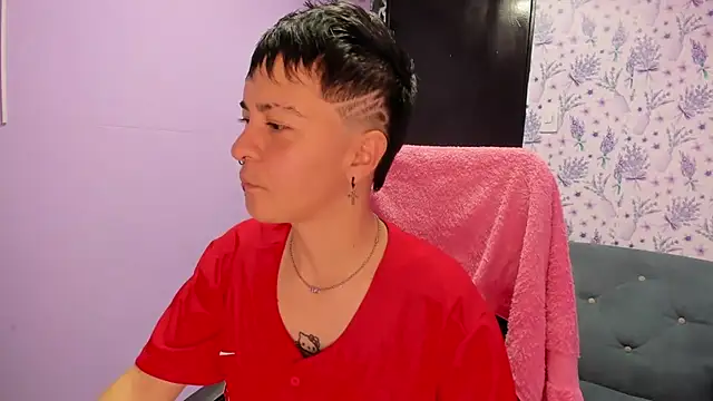 Snapshot of _Hannah_Hot chatting on November 9, 2:04 am Hannah Hot online show from November 9, 2:04 am