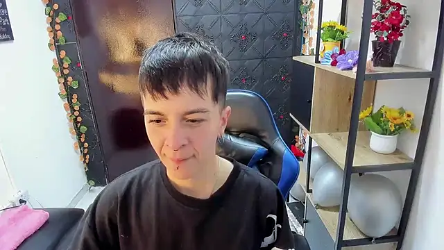  Hannah Hot online show from April 12, 3:32 am