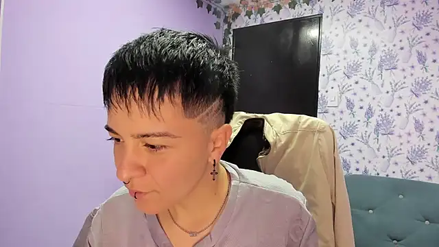 Snapshot of _Hannah_Hot chatting on November 4, 2:04 am Hannah Hot online show from November 4, 2:04 am