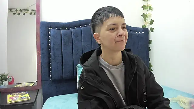 Snapshot of _Hannah_Hot chatting on November 29, 1:50 am Hannah Hot online show from November 29, 1:50 am