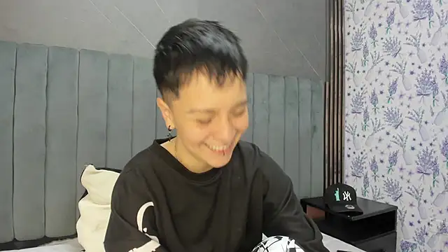 Snapshot of _Hannah_Hot chatting on November 30, 1:28 am Hannah Hot online show from November 30, 1:28 am