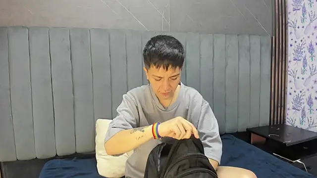  Hannah Hot online show from December 19, 2:26 am