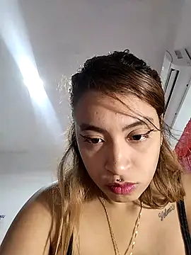 shanell saenz online show from April 2, 2:52 am