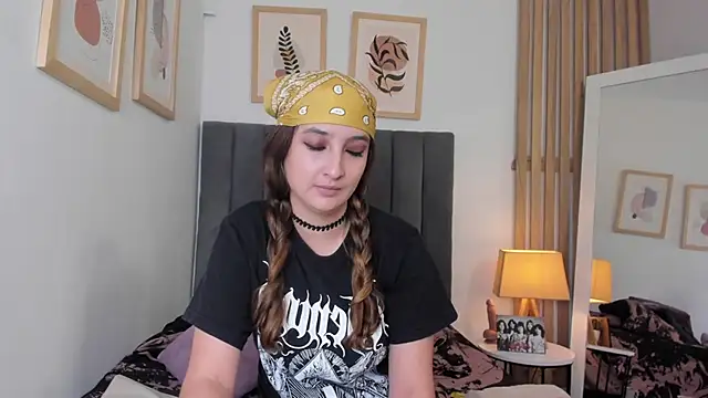 Alice Dickinssonn online show from February 14, 8:42 pm