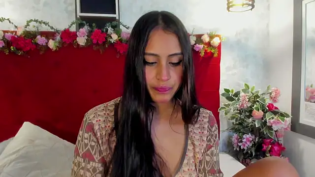 SarahEscobarr online show from November 24, 5:40 am