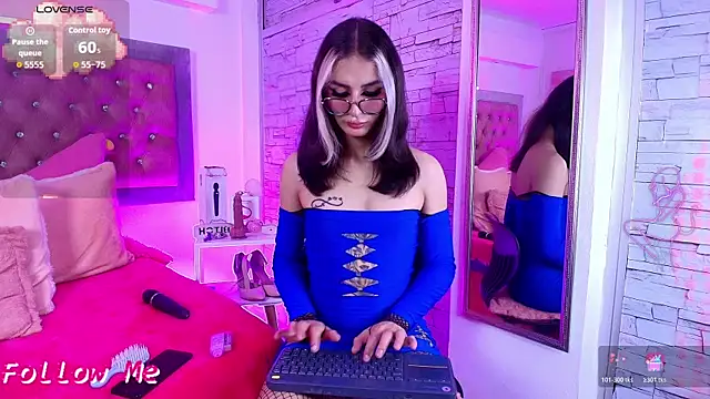 Bonn Glow online show from November 16, 4:28 am