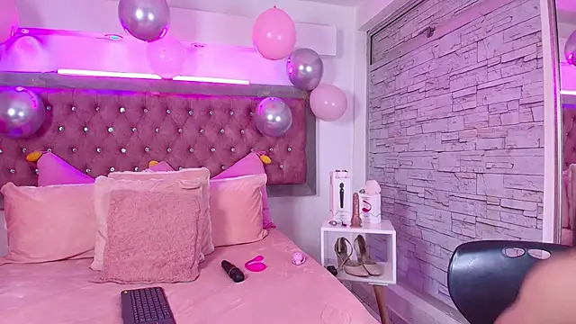 Bonn Glow online show from December 14, 3:46 am