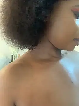 Snapshot of jayjayja19 chatting on February 14, 6:02 am jayjayja19 online show from February 14, 6:02 am