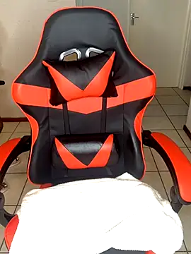 Snapshot of jayjayja19 chatting on November 3, 10:46 pm jayjayja19 online show from November 3, 10:46 pm