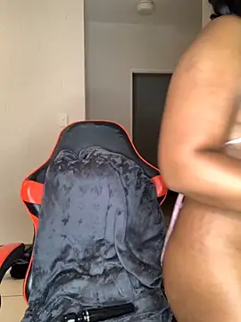 Snapshot of jayjayja19 chatting on November 6, 2:59 am jayjayja19 online show from November 6, 2:59 am