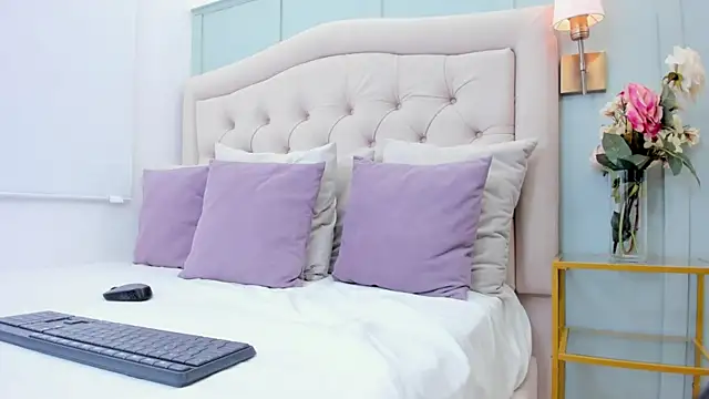 katia harrison  online show from October 22, 2:27 pm