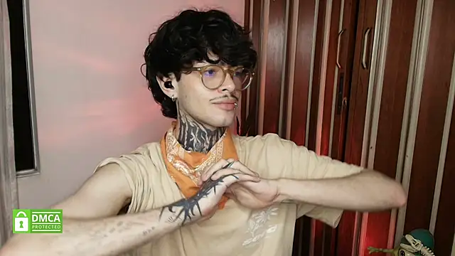 Mihail leroy online show from February 18, 1:25 am