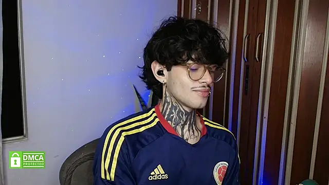 Mihail leroy online show from February 20, 1:13 am